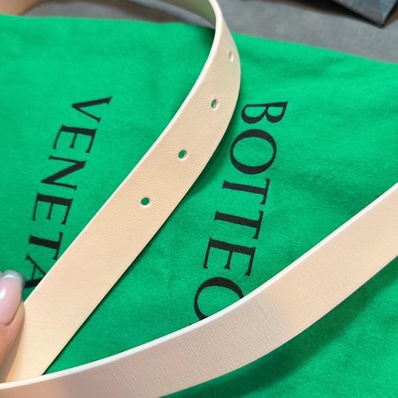 Bottega Veneta triangle belt almond/pink 80cm - Picture 5 of 8